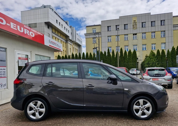 Opel Zafira cena 44900 przebieg: 106000, rok produkcji 2014 z Muszyna małe 781